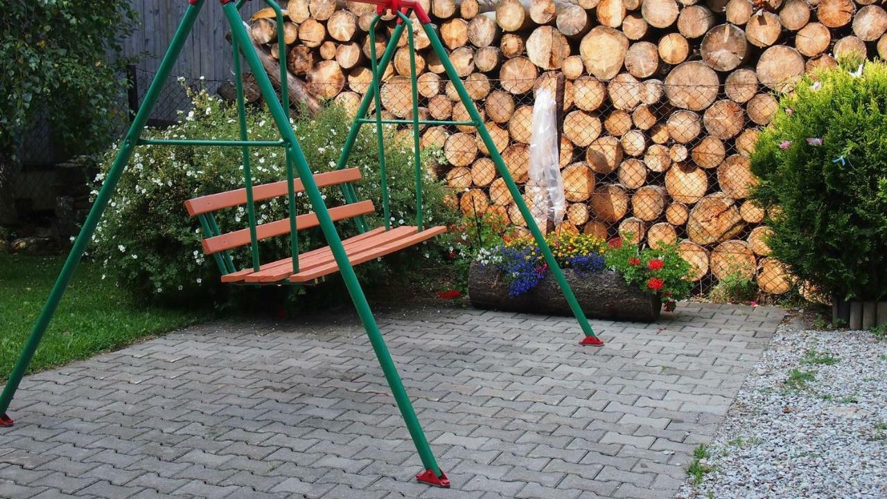 Pokoje Goscinne Pod Jaworem - Obok Pieknego Szlaku Wzdluz Rzeki Bialka, 1Km Do Stokow Kotelnica Esterno foto